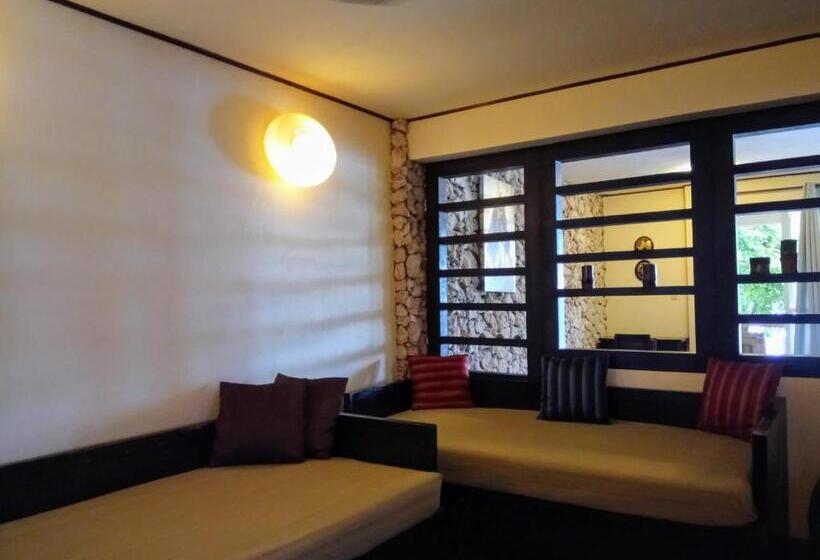 Angelina Beach Resort & Italian Restaurant Malapascua