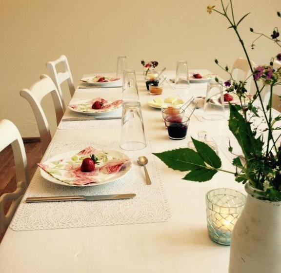 Bed And Breakfast 57