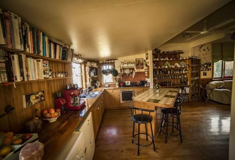 Aamiaismajoitus (B&B) Barbs Place