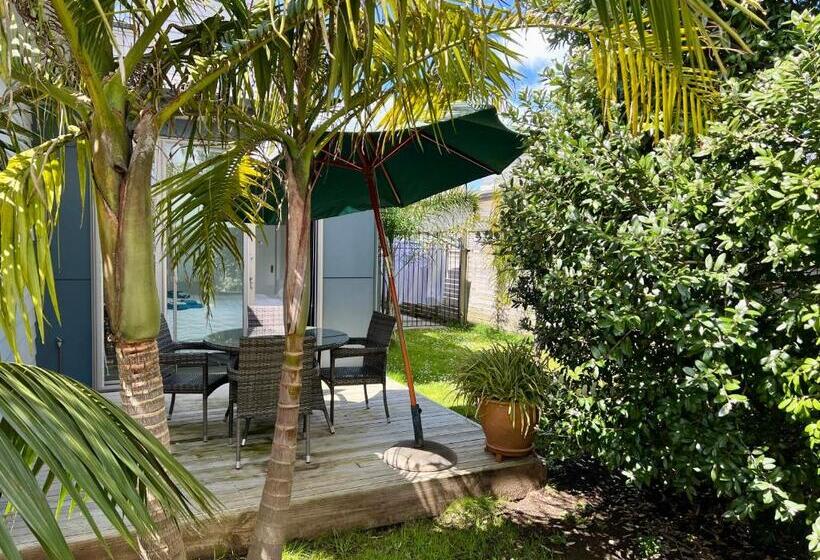 צימר Jennie's In Whitianga