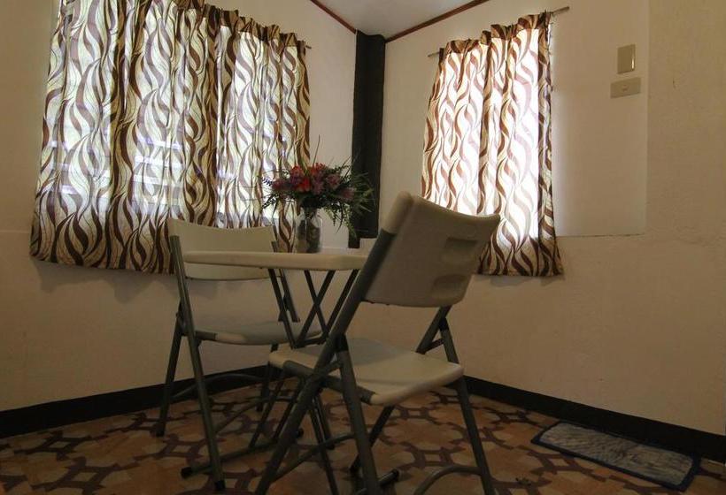 ベッドアンドブレックファースト Mahogany Upland Resort