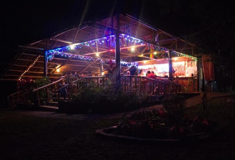 ベッドアンドブレックファースト Mahogany Upland Resort