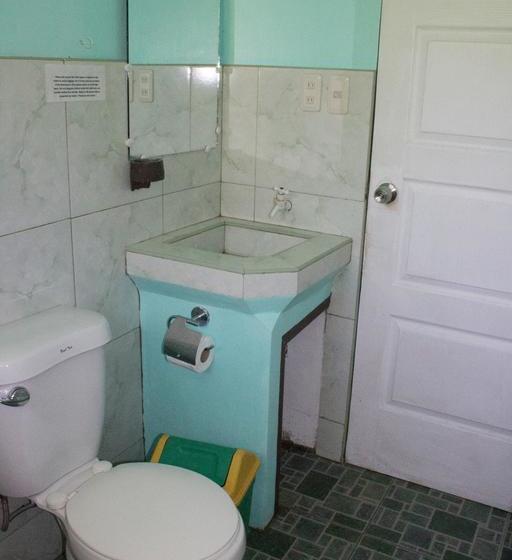 ベッドアンドブレックファースト Mahogany Upland Resort