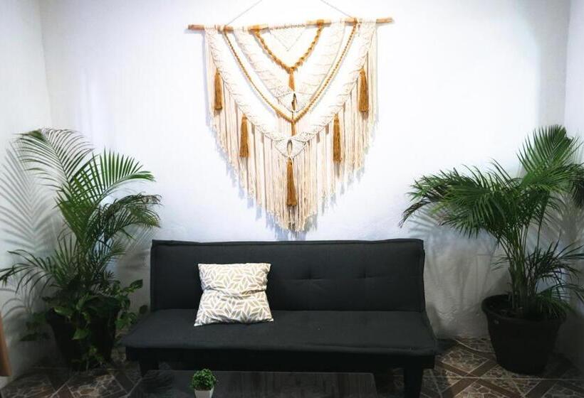 مبيت وإفطار Otoch Béek Calakmul