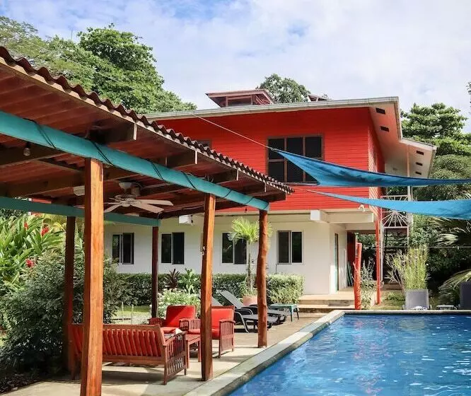 تختخواب و صبحانه Turtle Beach House