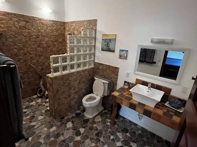 تختخواب و صبحانه Turtle Beach House