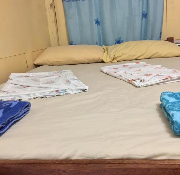 Dew Drop Inn Oceanside B&b