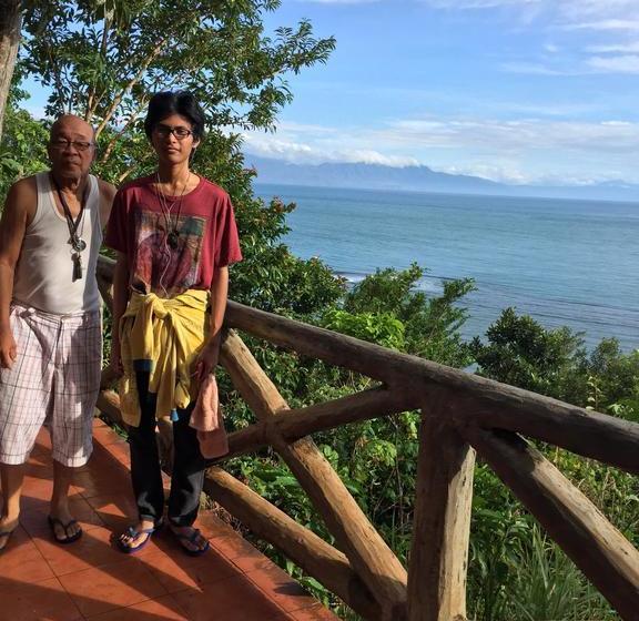 Dew Drop Inn Oceanside B&b