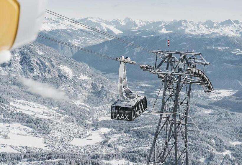 Galaaxy Mountain Hostel