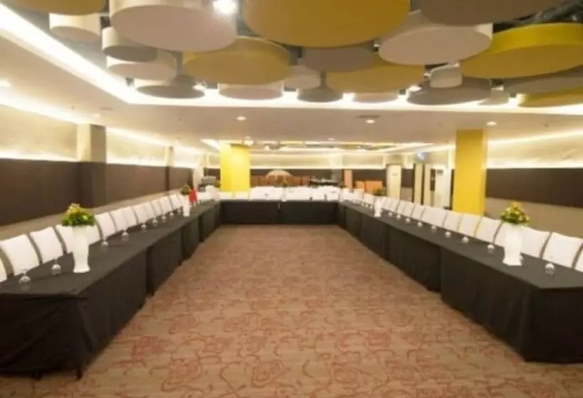 Go Hotels Lanang Davao
