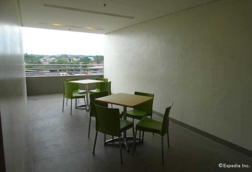 Go Hotels Lanang Davao