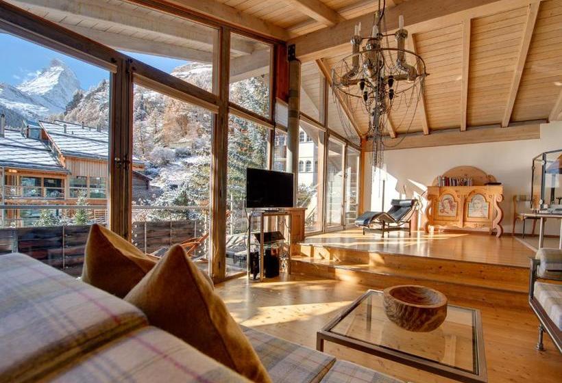 Backstage Hotel Serviced Apartments