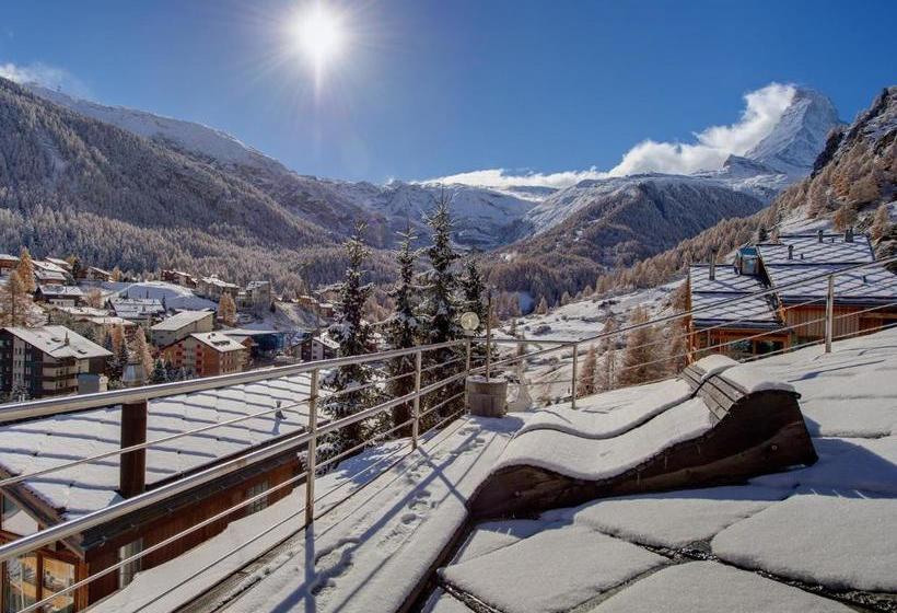 Backstage Hotel Serviced Apartments