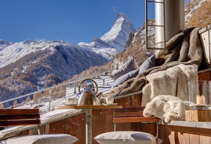 Backstage Hotel Serviced Apartments