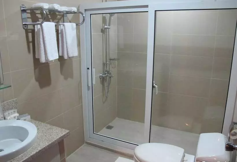 Hotel Leope