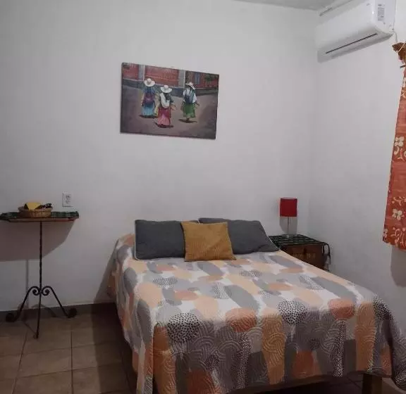 هتل Pension Baja Paradise
