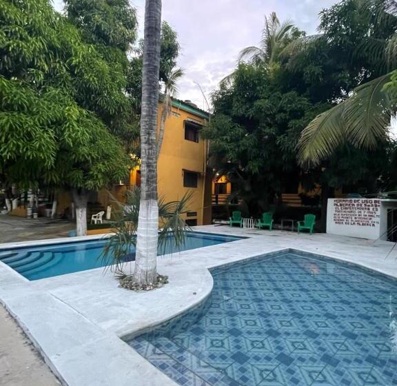 فندق Posada Playa Manzanillo