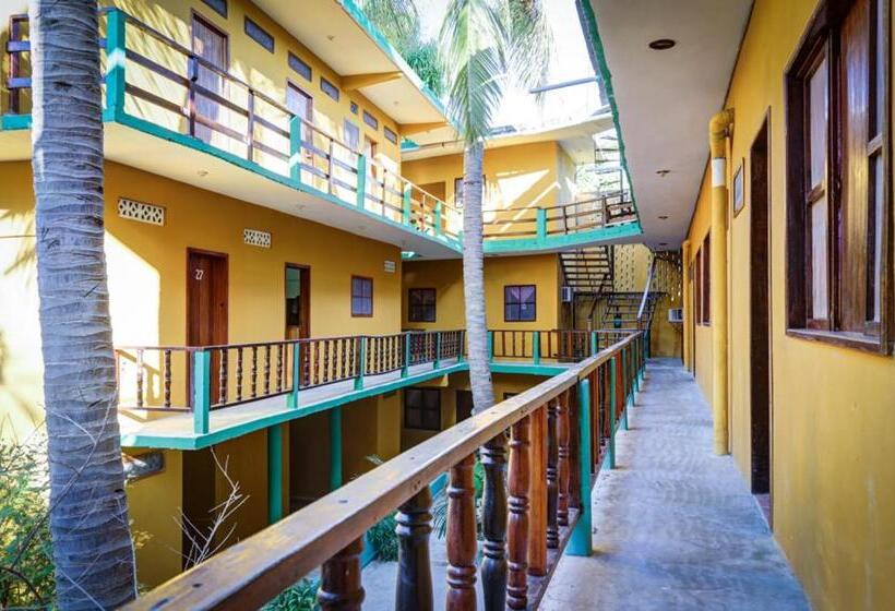 فندق Posada Playa Manzanillo