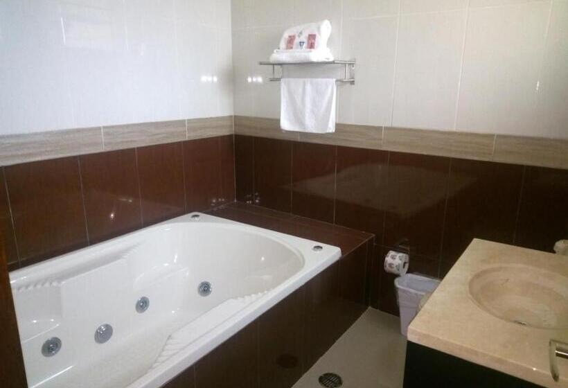 فندق Tierra Roja