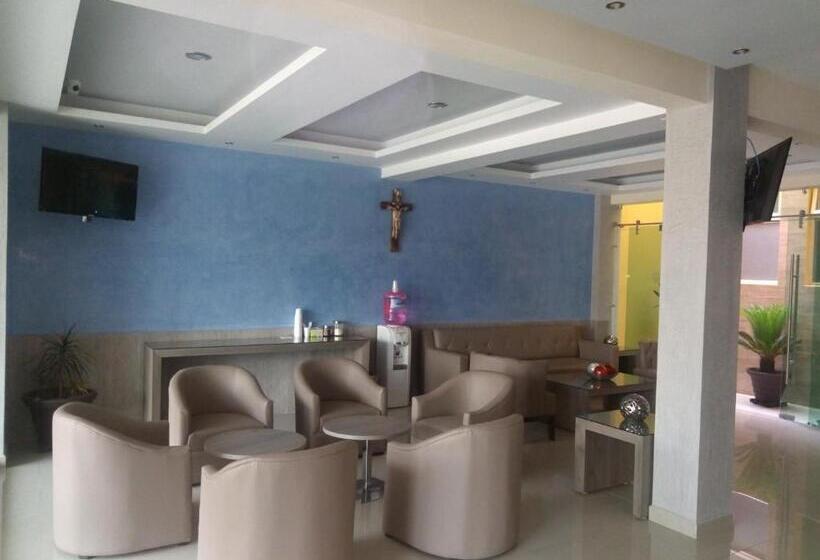 فندق Tierra Roja