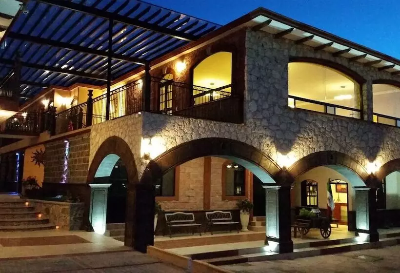 ホテル Villa Bernal