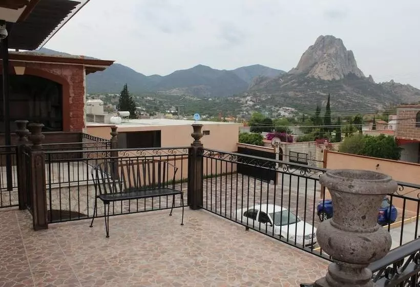 ホテル Villa Bernal