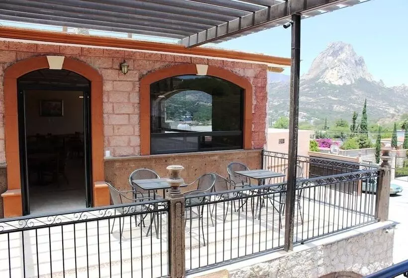 ホテル Villa Bernal