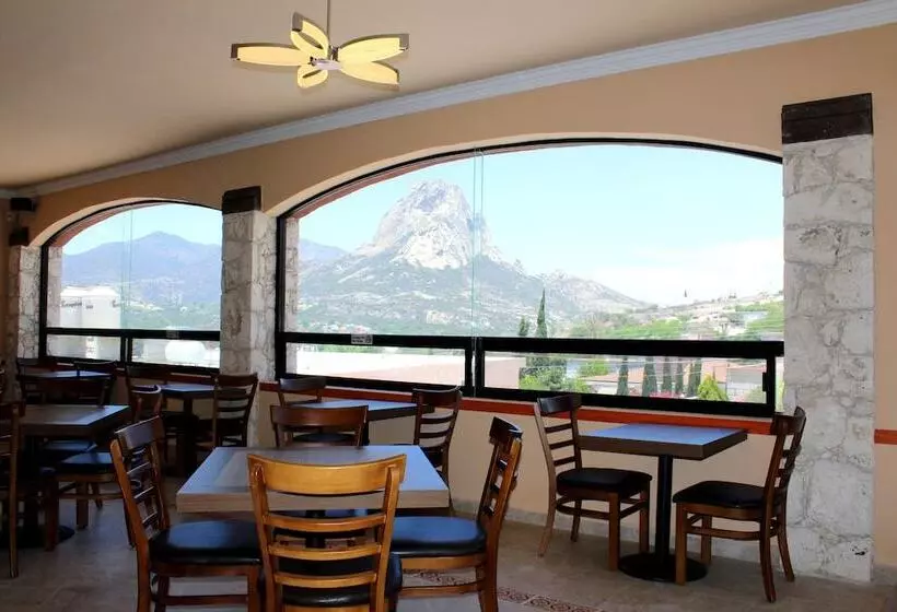 ホテル Villa Bernal