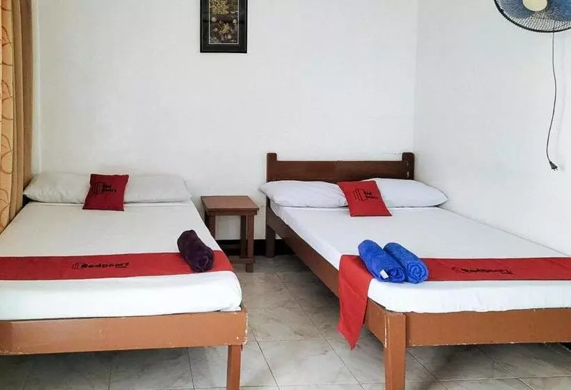 ホテル Reddoorz @ Lualhati Garden Cottage El Nido Palawan