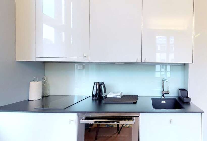 ホテル The Apartments Company   The Sweet