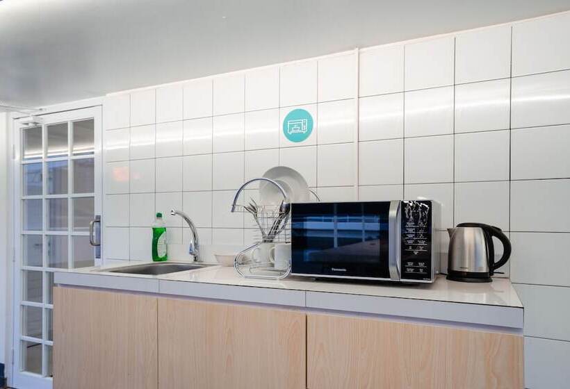 בית מלון כפרי Bobopod Alun Alun Bandung