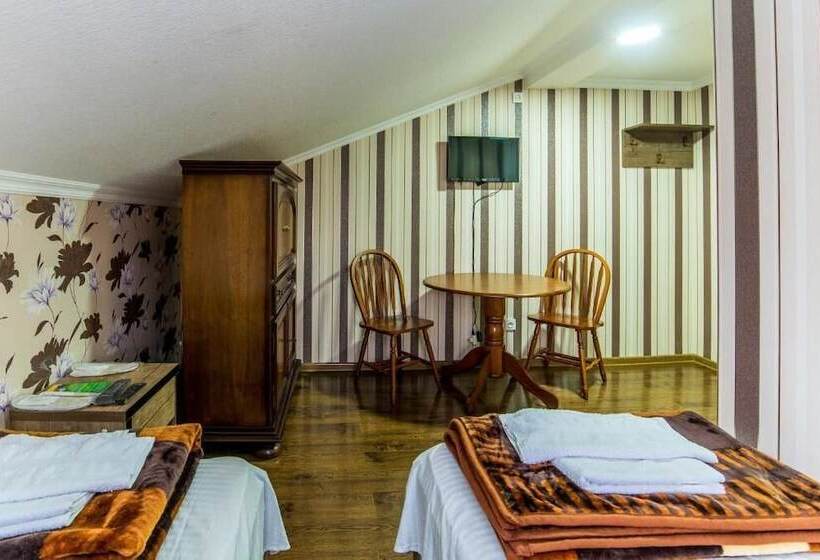 هتل Guglux &wine Cellar