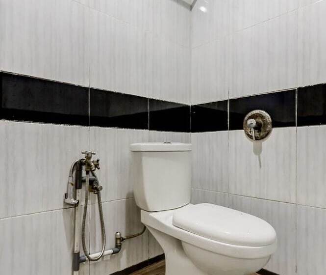 호텔 Jeje Homestay By Oyo Rooms