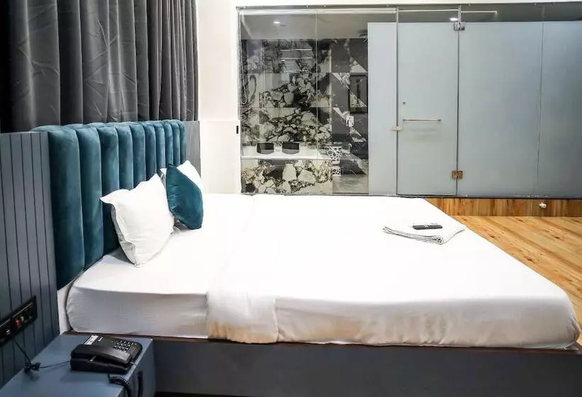 Hotelli The Parker Inn By Kbnt Group