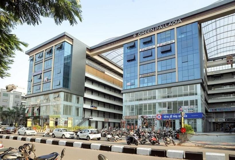 호텔 The Parker Inn By Kbnt Group