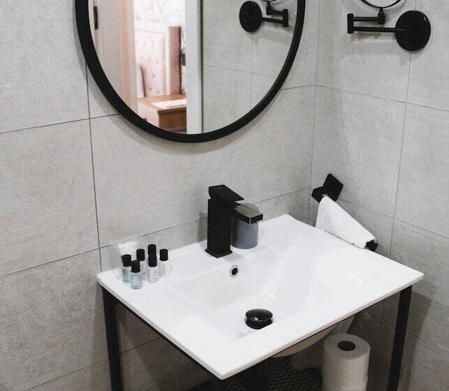 هتل The Red Farm Relais & Spa