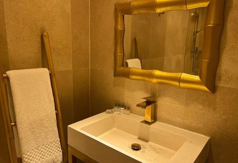 هتل The Red Farm Relais & Spa