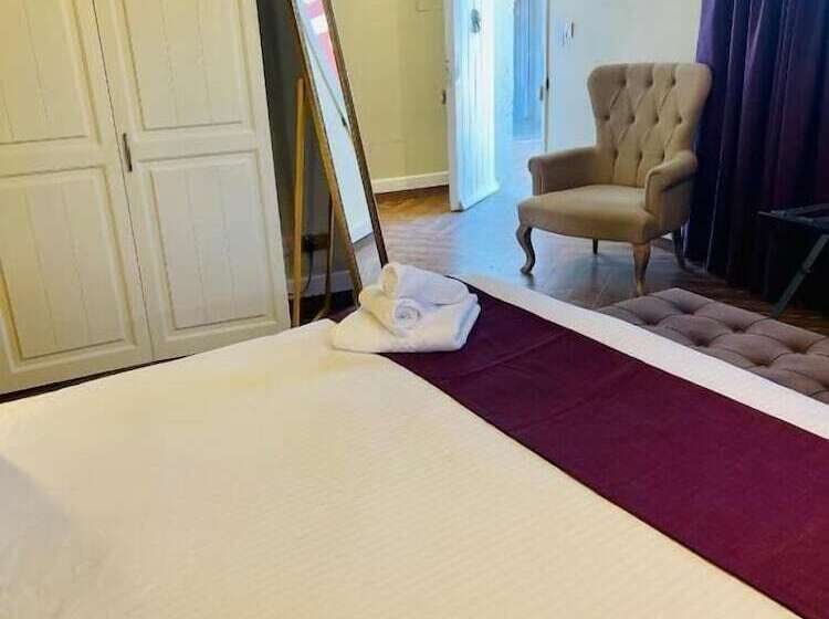 هتل The Red Farm Relais & Spa