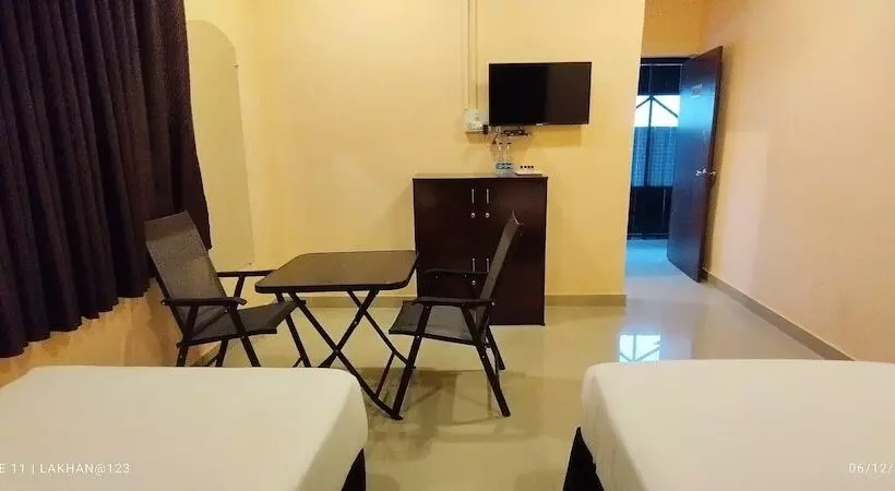 リゾートホテル The Wave International