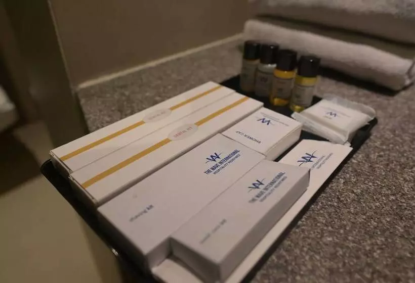 リゾートホテル The Wave International