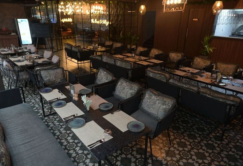 אתר נופש The Wave International