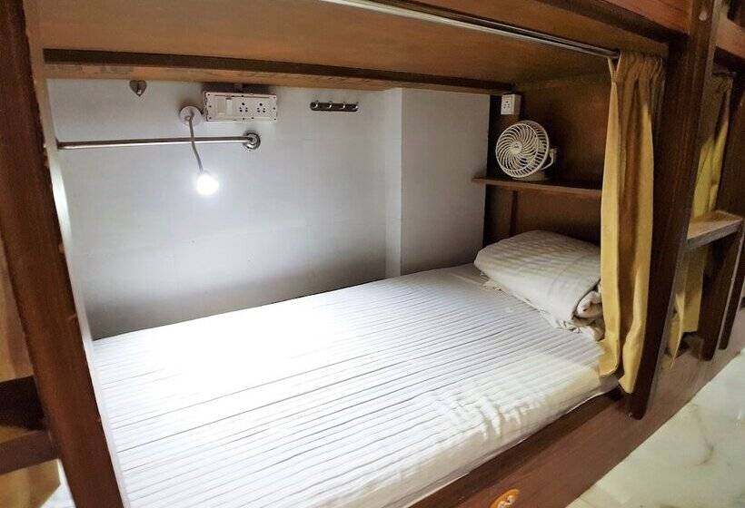 Hexa Ahlan Dorm Hostel