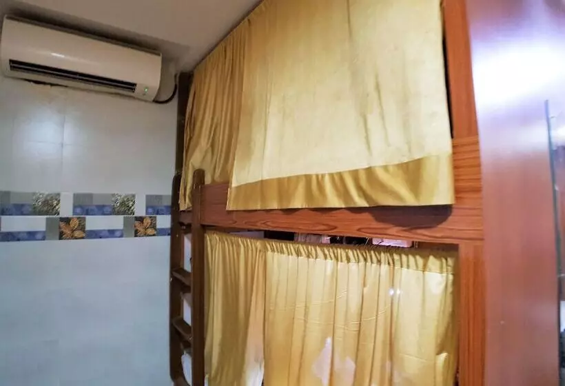 Hexa Ahlan Dorm   Hostel