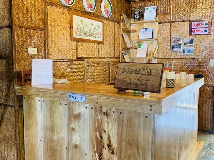 민박 Bamboo House Beach Lodge & Restaurant