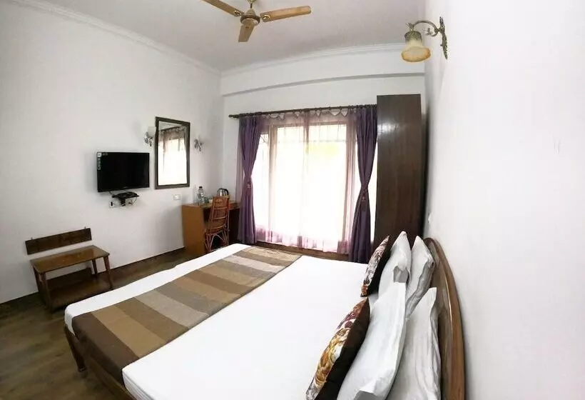 Fresco Hotel & Residences