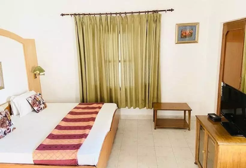 Fresco Hotel & Residences