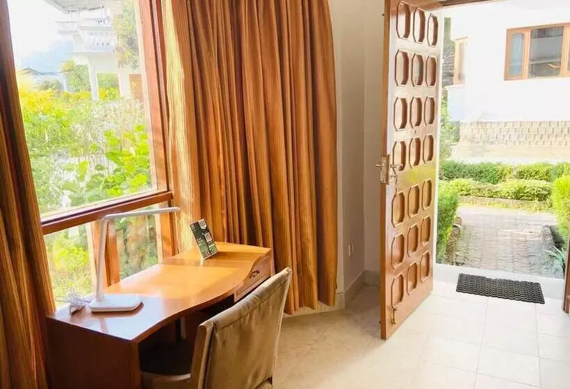 Fresco Hotel & Residences