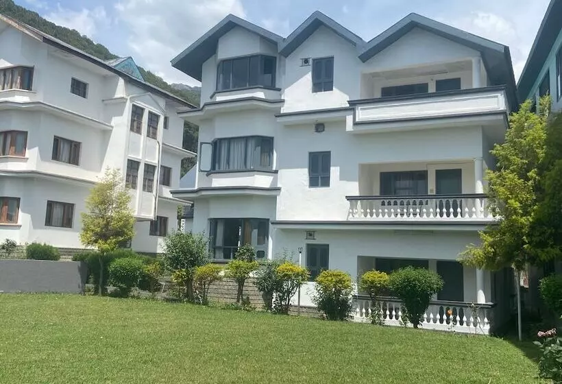 Fresco Hotel & Residences