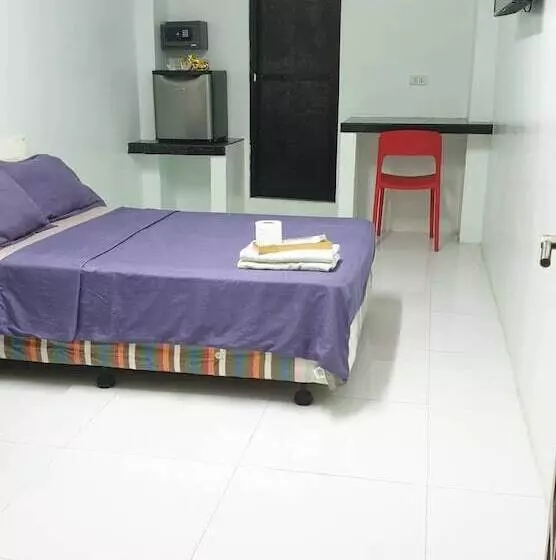 Gumleaves Hotel Barreto