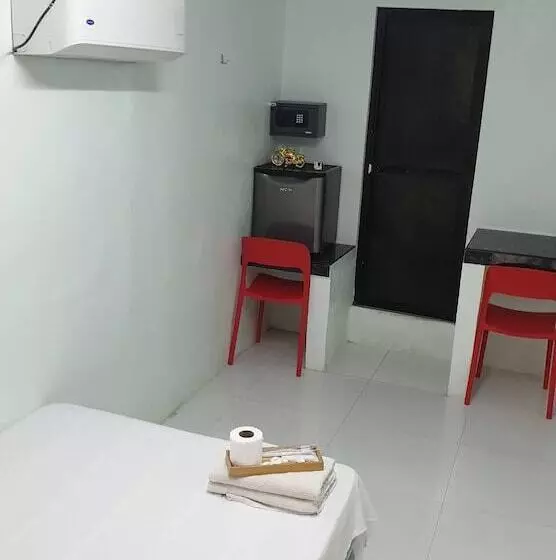 Gumleaves Hotel Barreto